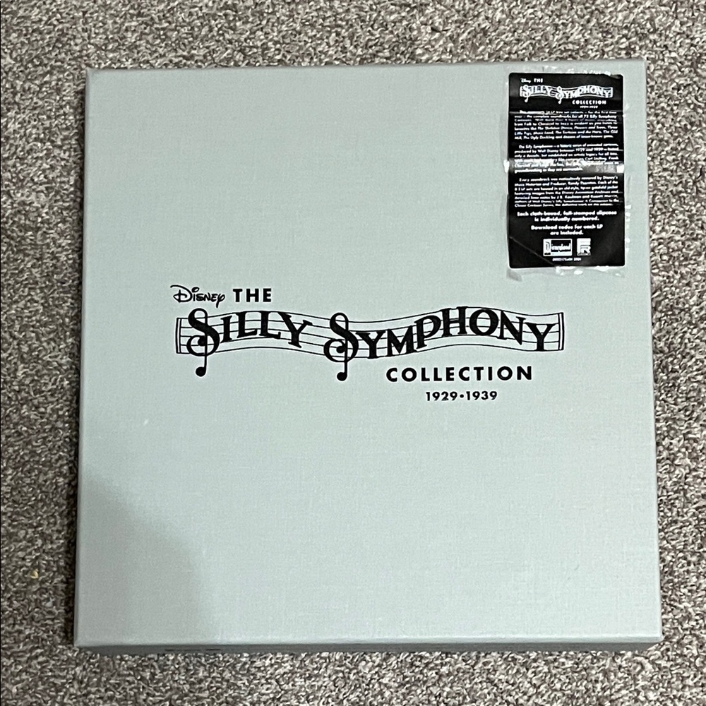 Walt Disney 2015 Silly Symphony Vinyl Box Set 1929-1939 Skeleton Dance 16 LP - Picture 2 of 9